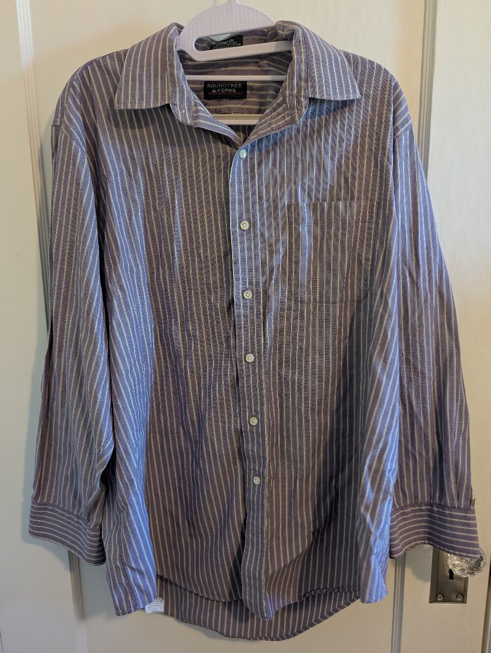 Roundtree & Yorke Men's Lavender and White Striped Dress Shirt